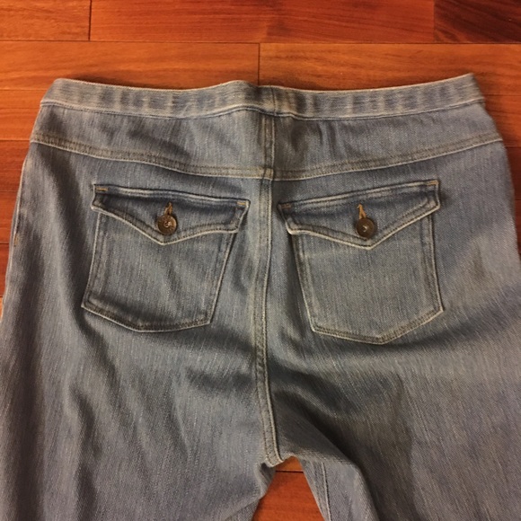 3/$15- ✨HUE CAPRI LEGGINGS STRETCHY JEAN✨ADD-ON ITEM $50➕ - Picture 12 of 13